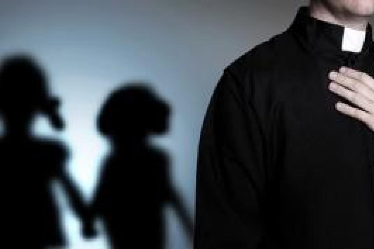 У Маріуполі пастора-педофіла засуджено до 13 років позбавлення волі У Маріуполі пастора-педофіла засуджено до 13 років позбавлення волі