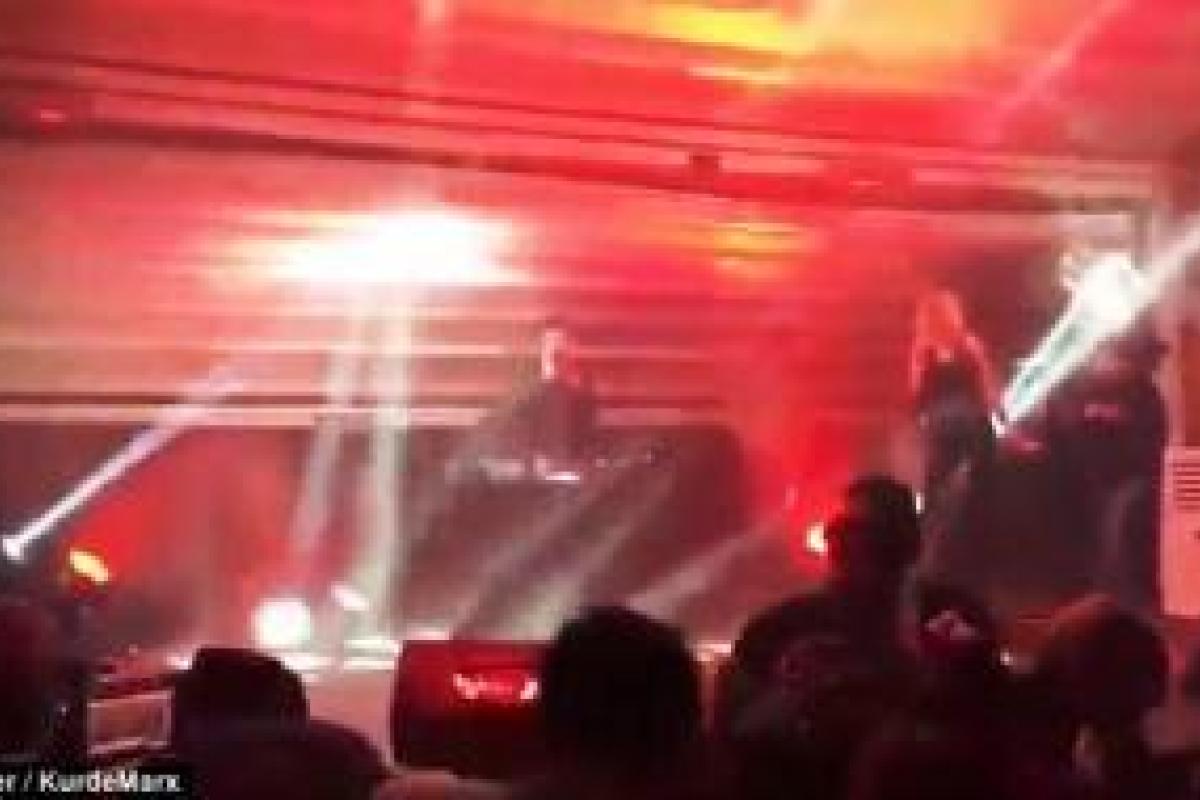 В Турции на концерте певицы Алейны Тилки прогремели 2 взрыва В Турции на концерте певицы Алейны Тилки прогремели 2 взрыва