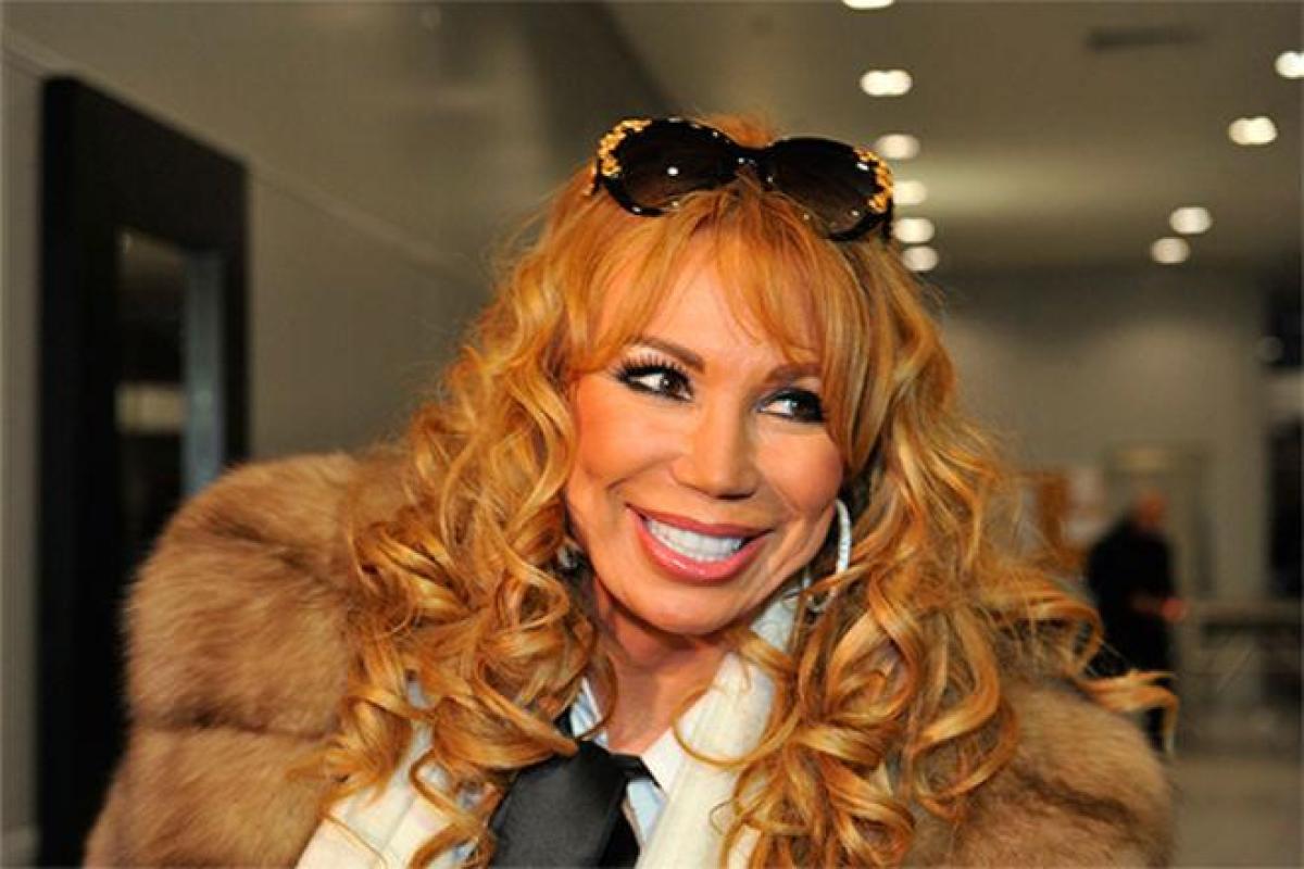 Певица Маша Распутина опубликовала "горячее" фото в бикини