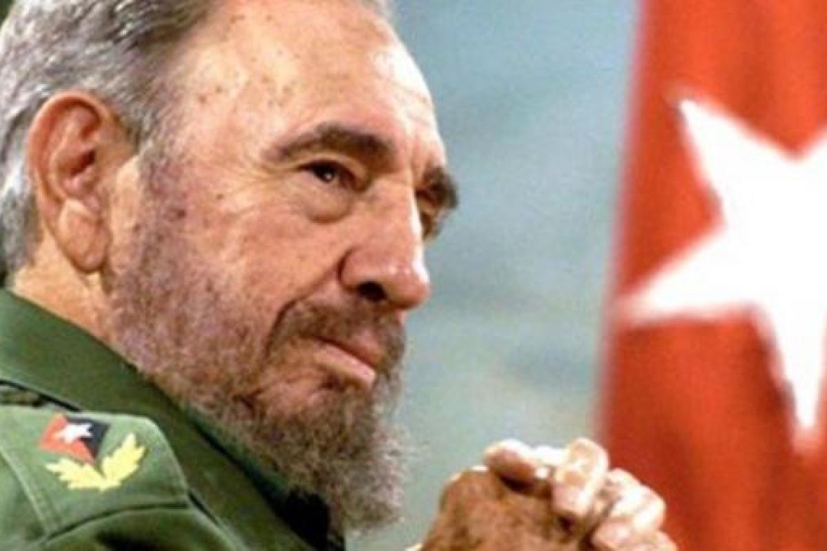 В США кубинцы празднуют смерть команданте Фиделя Кастро В США кубинцы празднуют смерть команданте Фиделя Кастро