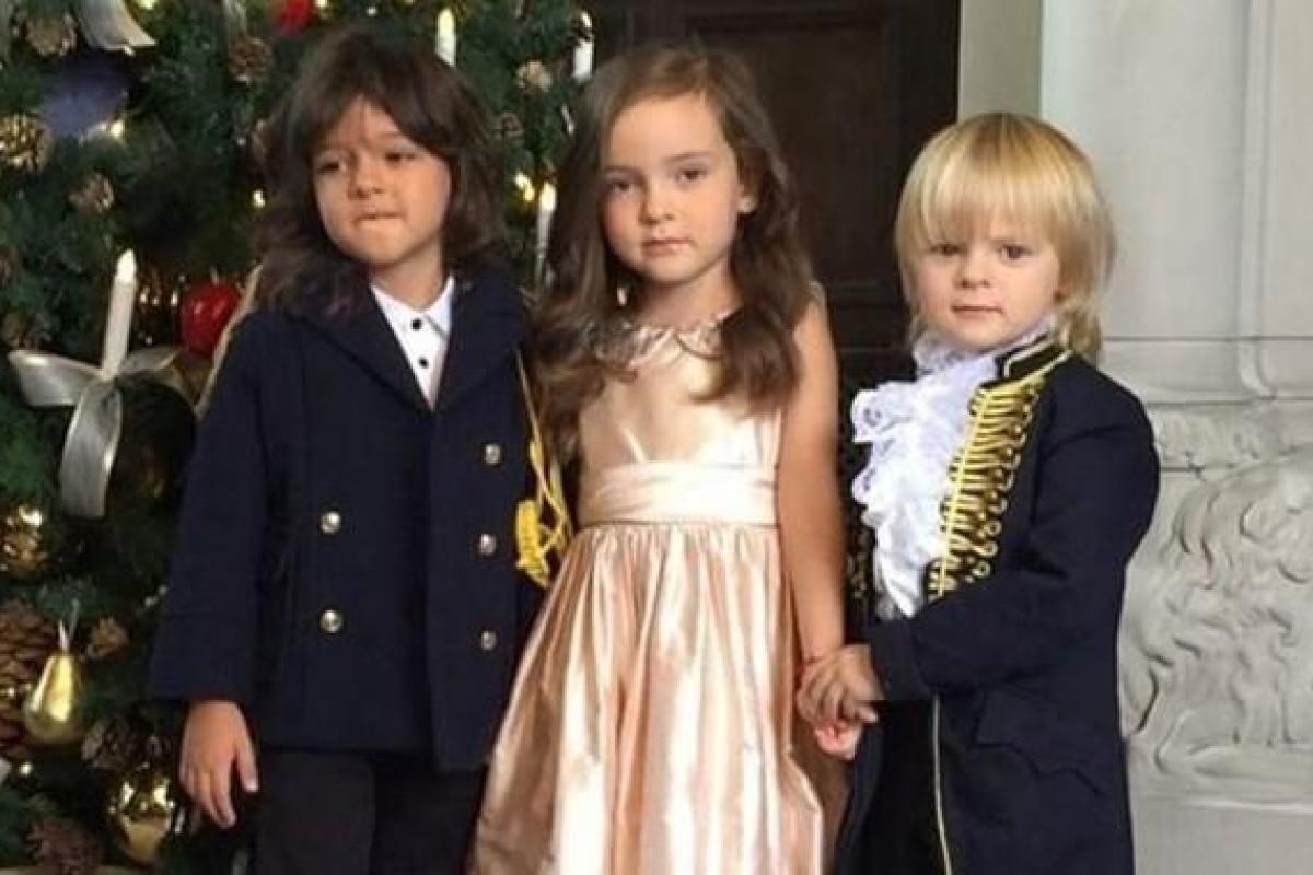 Дети Филиппа Киркорова стали героями фотосессии для известного глянца