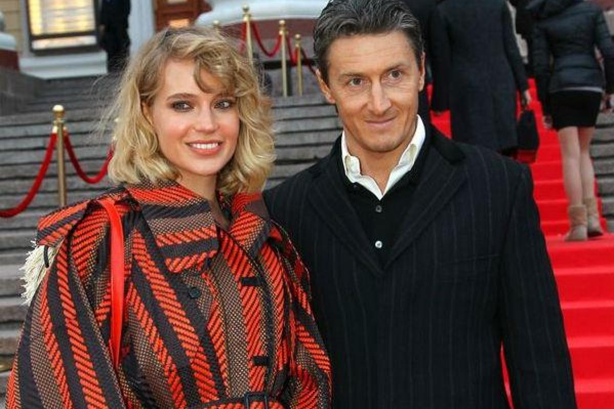 Певица Глюкоза и ее супруг стали обладателями премии "Пара десятилетия"