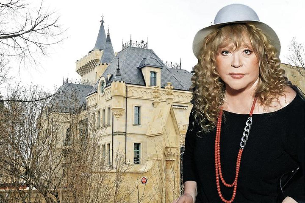 Арестованную возле особняка Аллы Пугачевой женщину поместили в психбольницу