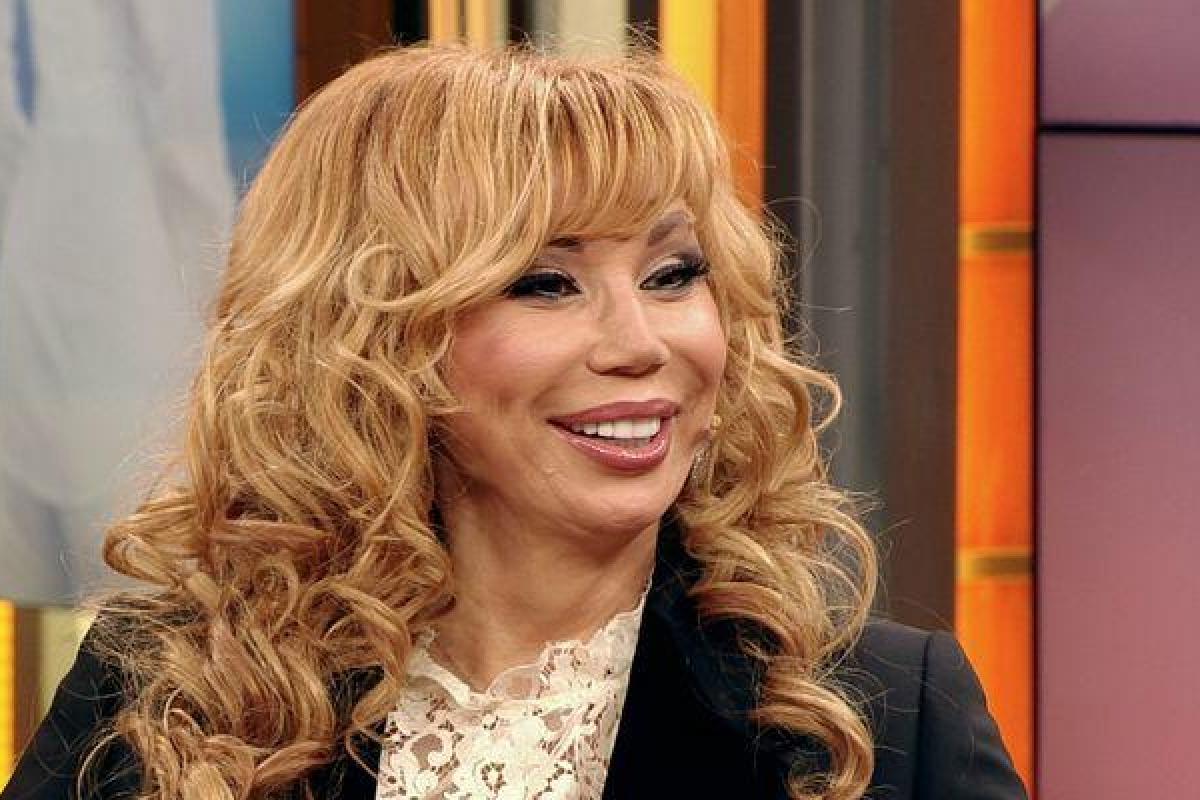 Маша Распутина выложила в Instagram пляжные снимки