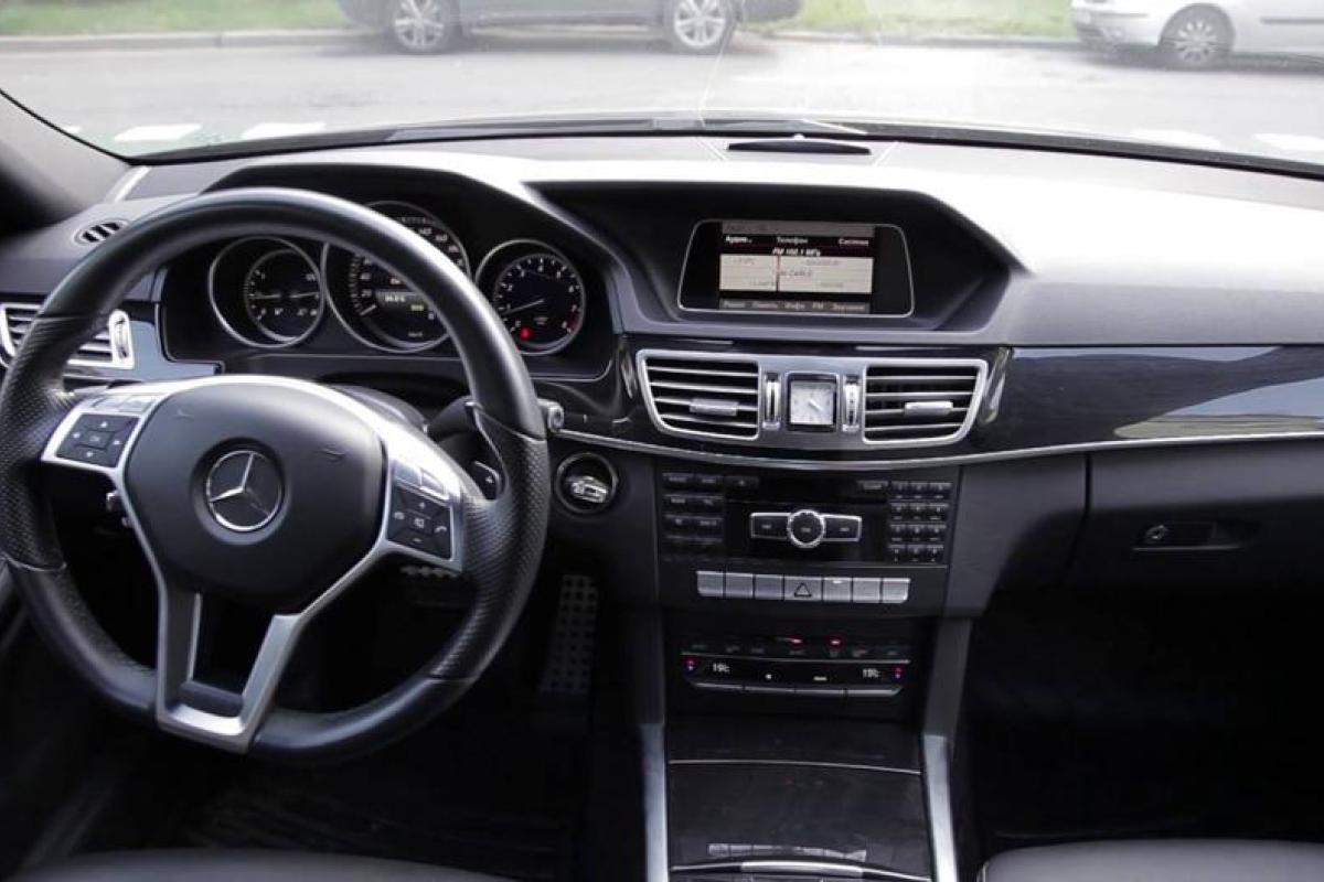 В Дубае приступили к тестированию пассажирских авто без водителей В Дубае приступили к тестированию пассажирских авто без водителей