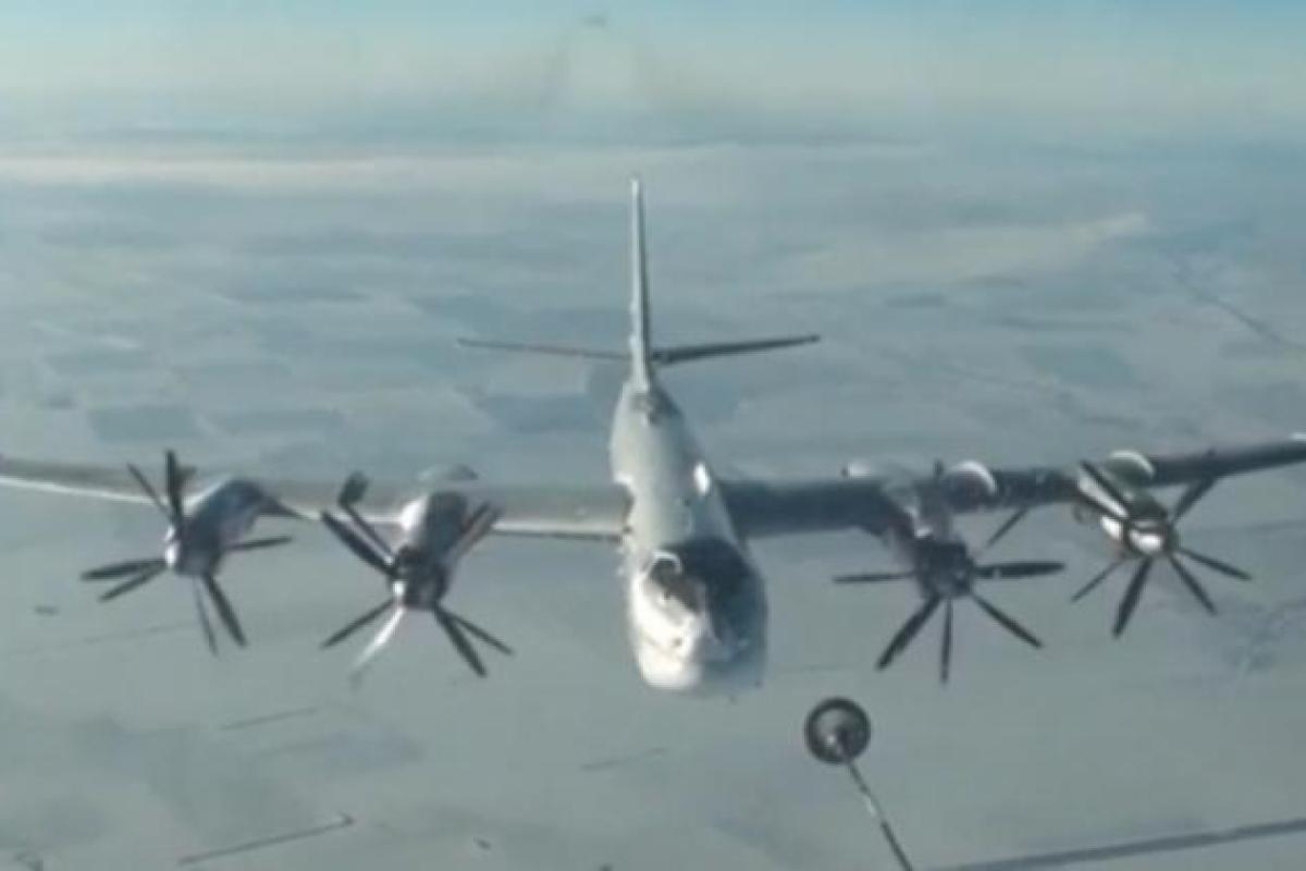 Россия атаковала крылатыми ракетами объекты ИГИЛ в Сирии Россия атаковала крылатыми ракетами объекты ИГИЛ в Сирии