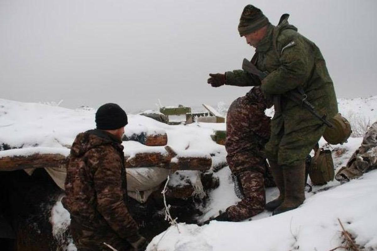 Боевики "ЛНР" на передовой устроили перестрелку с российскими офицерами: есть жертвы Боевики "ЛНР" на передовой устроили перестрелку с российскими офицерами: есть жертвы