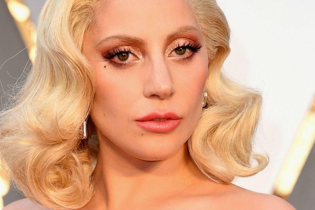 Леди Гага сделала 20-ю татуировку на своем теле