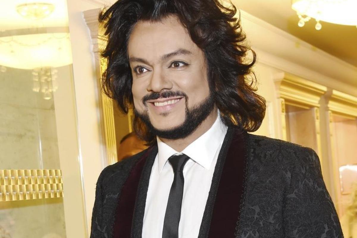 Поклонники Филиппа Киркорова раскритиковали новый наряд певца