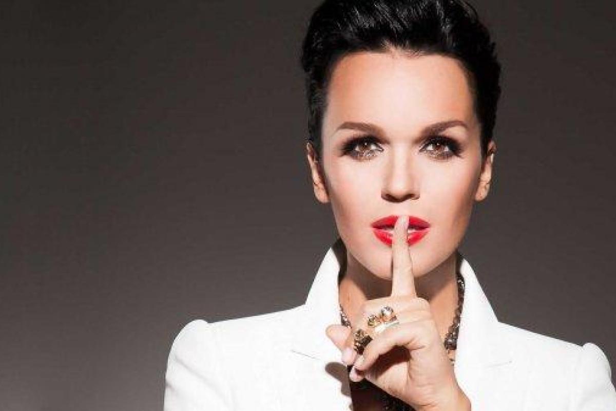 Певица Слава шокировала публику пьяным выступлением в питерском ресторане