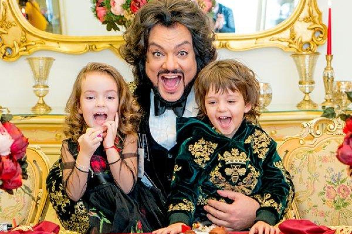 Филипп Киркоров устроил грандиозную вечеринку в честь дня рождения дочери