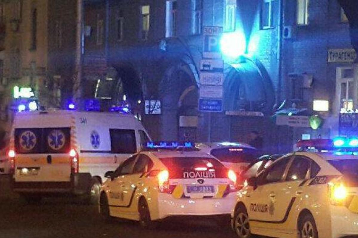 В центре Киева прозвучали выстрелы: тяжело ранены 2 человека