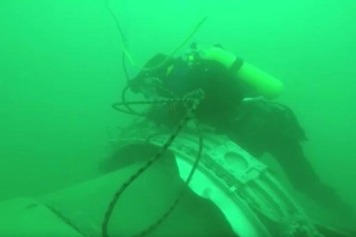 В сеть попало видео обследования обломков Ту-154 на дне Черного моря В сеть попало видео обследования обломков Ту-154 на дне Черного моря