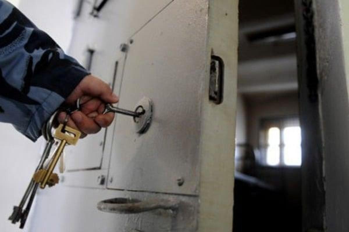 Лидер РПЛ Олег Ляшко призвал пересмотреть "закон Савченко" Лидер РПЛ Олег Ляшко призвал пересмотреть "закон Савченко"