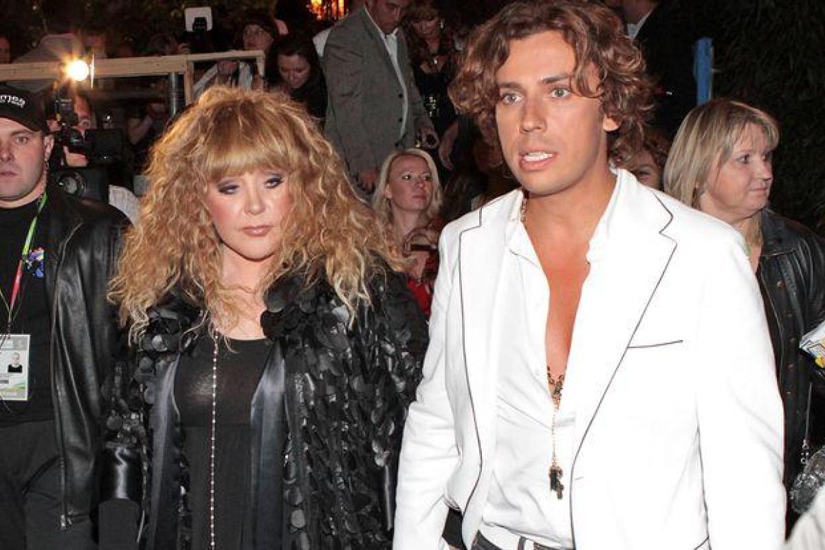 Шоумен Максим Галкин разместил в Instagram редкий семейный снимок