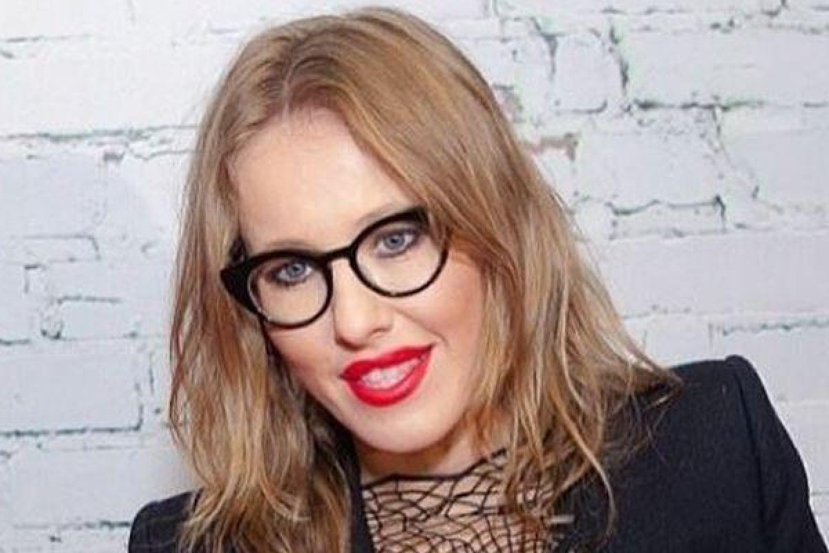 Телеведущая Ксения Собчак произвела настоящий фурор на светском мероприятии