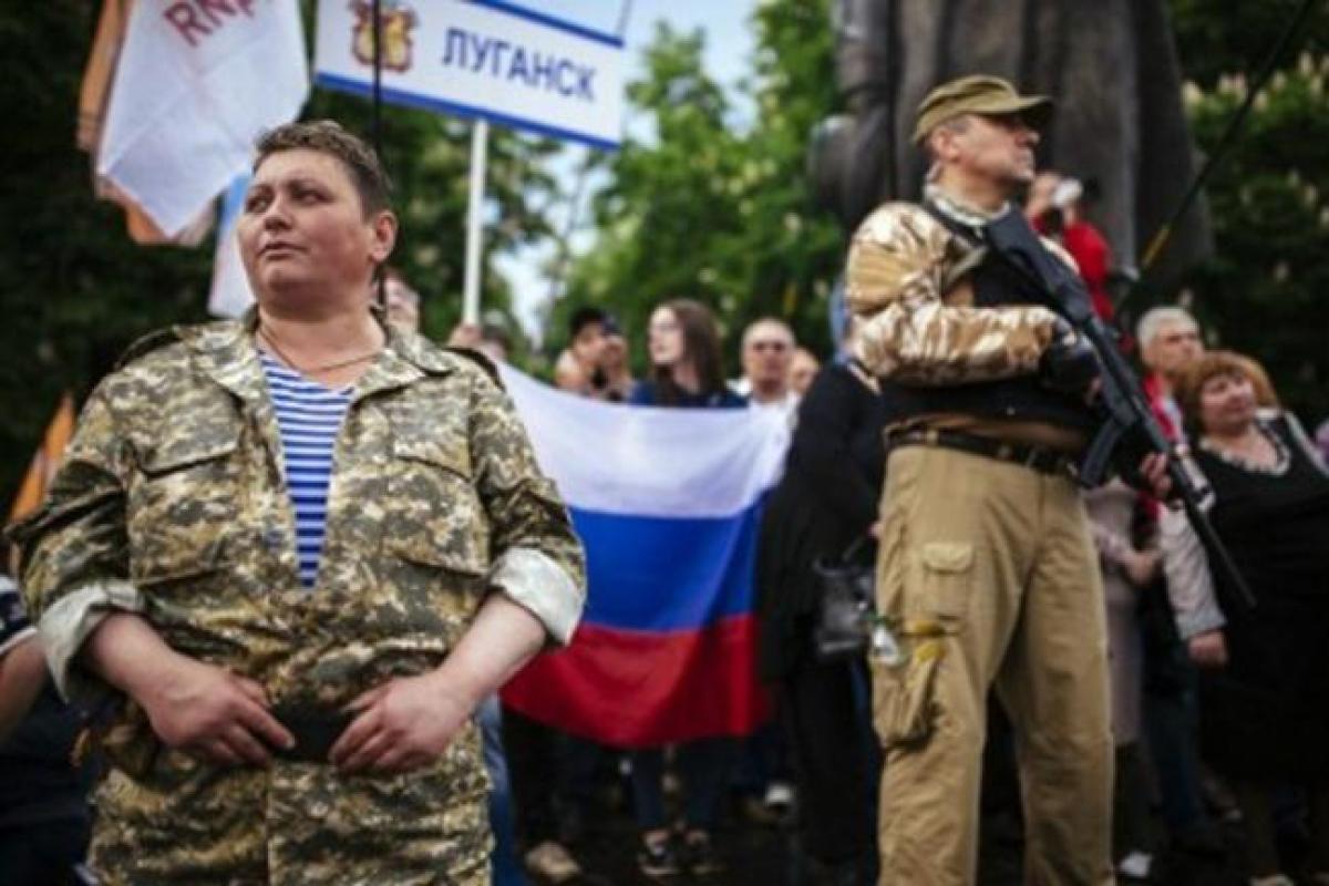 В "ЛНР" мирное население продолжает гибнуть от рук "защитников" В "ЛНР" мирное население продолжает гибнуть от рук "защитников"