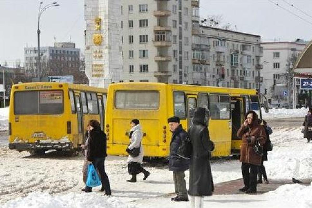 В Киеве подорожал проезд в городских и пригородных маршрутках В Киеве подорожал проезд в городских и пригородных маршрутках
