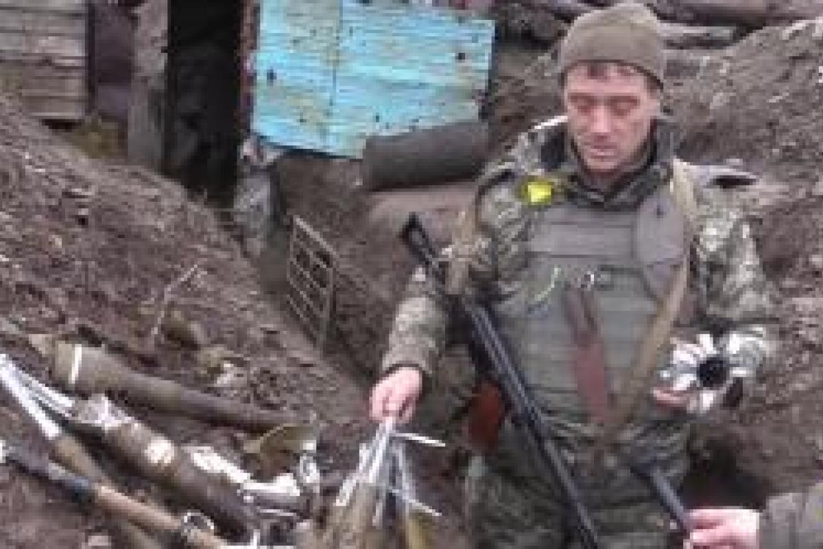 Видео с передовых рубежей в зоне АТО: жизнь бойцов ВСУ без прикрас Видео с передовых рубежей в зоне АТО: жизнь бойцов ВСУ без прикрас