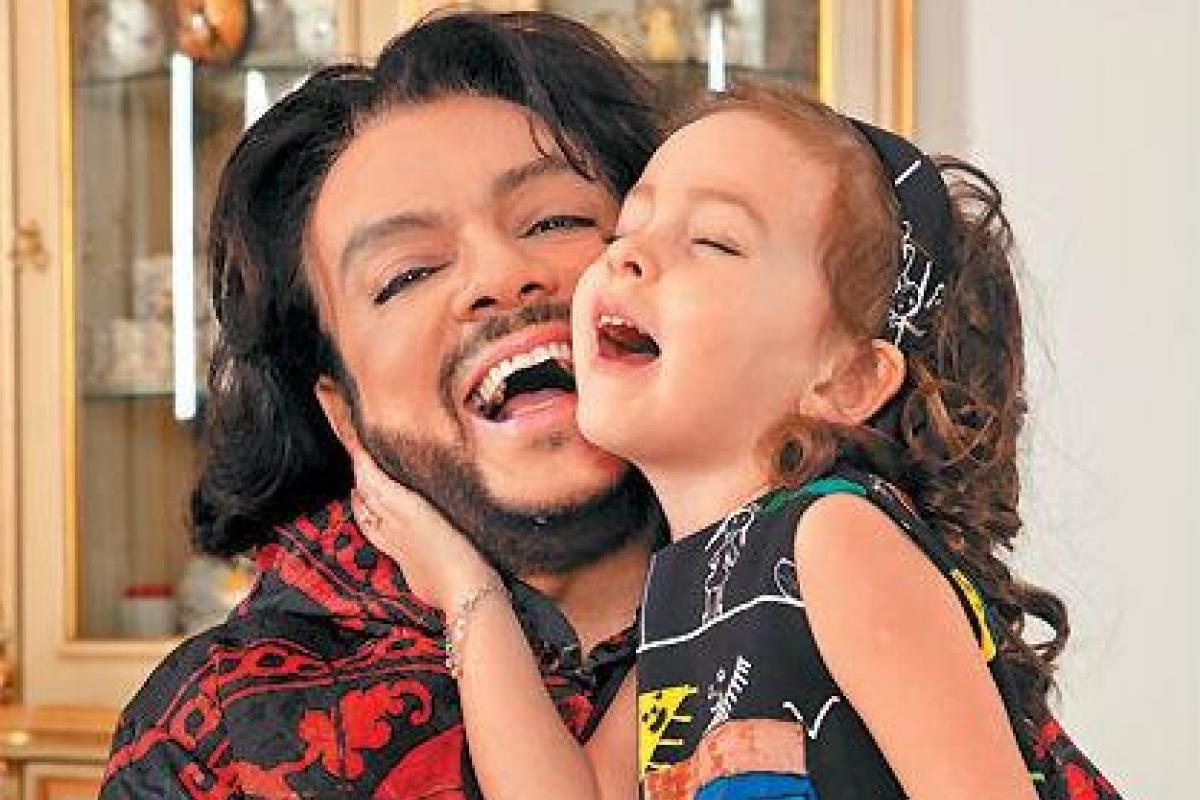 Дочь Филиппа Киркорова выступила на сцене в составе шоу-балета "Тодес"