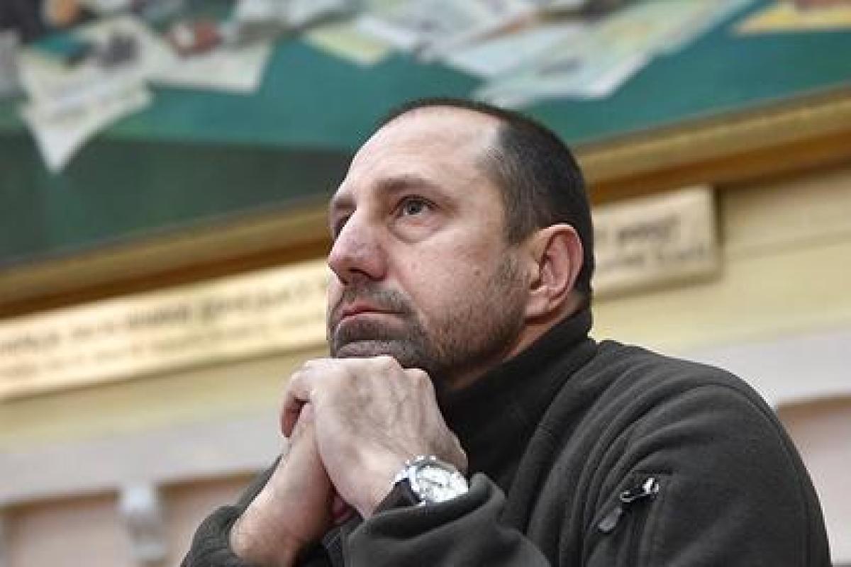 Главарь боевиков "ДНР" Ходаковский мечтает, чтобы война разгорелась и на Донбасс вошли войска РФ Главарь боевиков "ДНР" Ходаковский мечтает, чтобы война разгорелась и на Донбасс вошли войска РФ