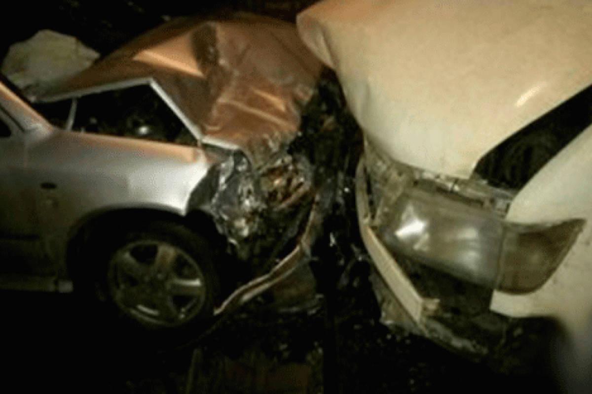 На Днепропетровщине "Skoda" влетела в микроавтобус: пострадали 7 человек На Днепропетровщине "Skoda" влетела в микроавтобус: пострадали 7 человек