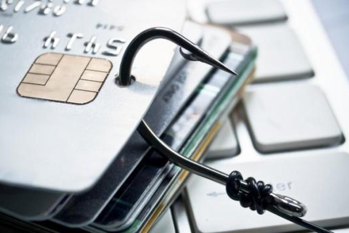 Мошенническая афера с платежными картами "ПриватБанка" набирает обороты Мошенническая афера с платежными картами "ПриватБанка" набирает обороты