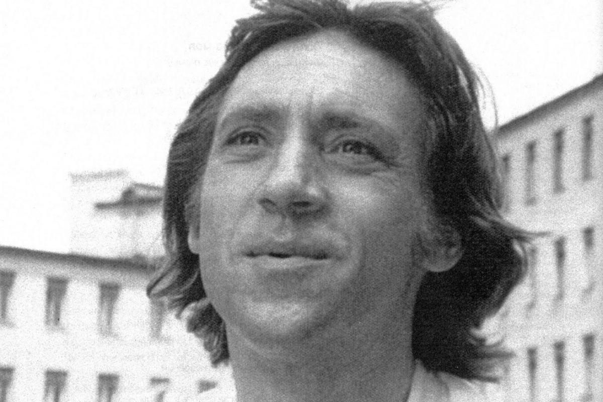 Поклонники Высоцкого бурно обсуждают "всплывшие" шокирующие подробности смерти певца