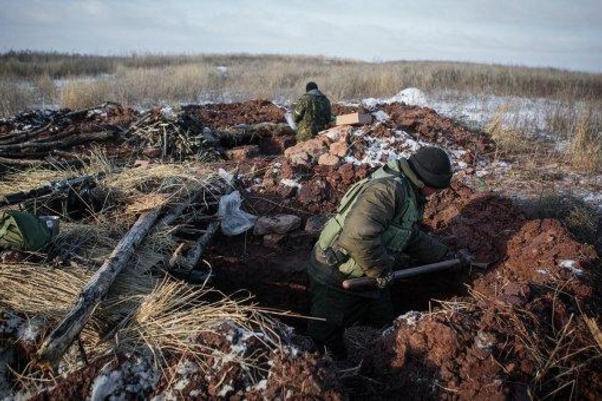 Командование приказало боевикам делать фото в окопах, чтобы доказать нахождение на передовой