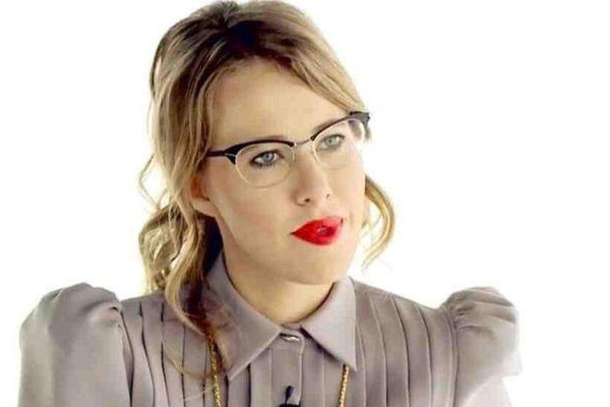 Блогер Лена Миро жестко отозвалась о "породистости" светской львицы Ксении Собчак Блогер Лена Миро жестко отозвалась о "породистости" светской львицы Ксении Собчак