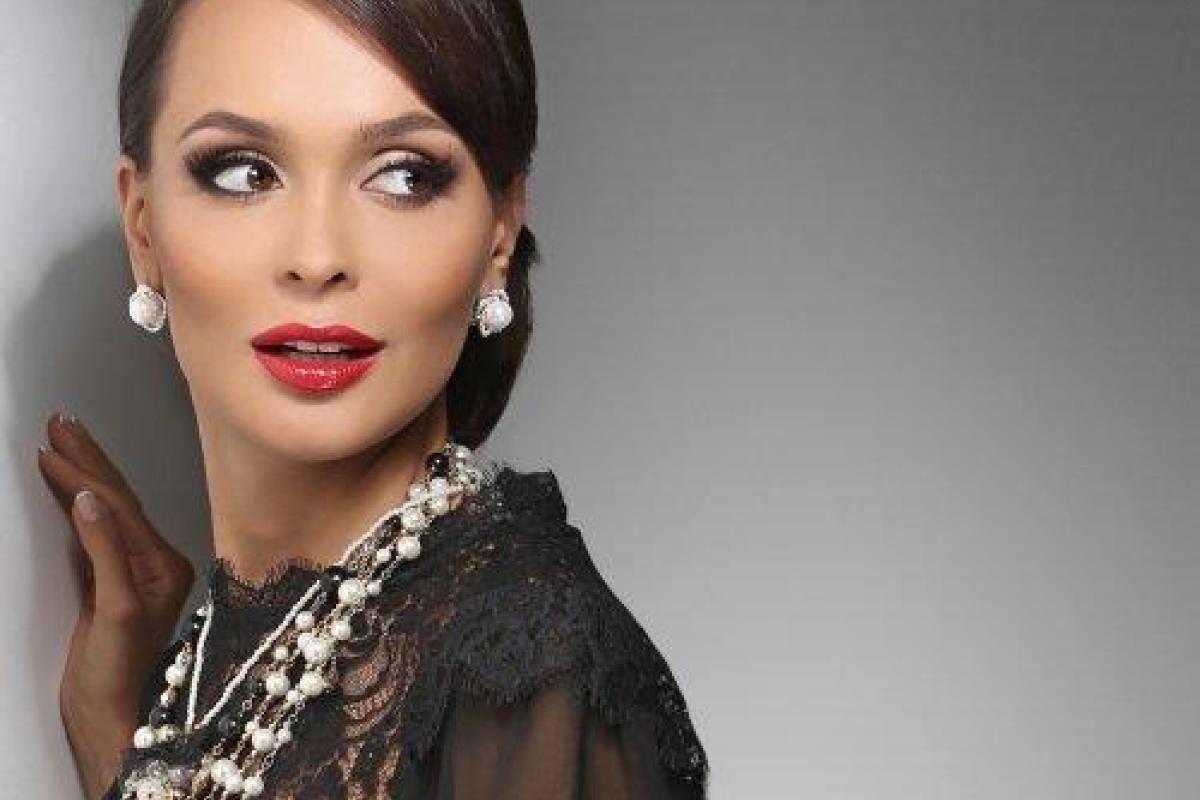 Актриса Анна Калашникова решилась на увеличение груди Актриса Анна Калашникова решилась на увеличение груди