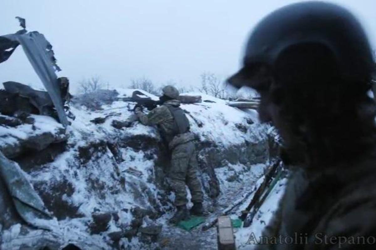 Журналист опубликовал видео, снятое на завоеванных бойцами ВСУ позициях в районе Светлодарска Журналист опубликовал видео, снятое на завоеванных бойцами ВСУ позициях в районе Светлодарска