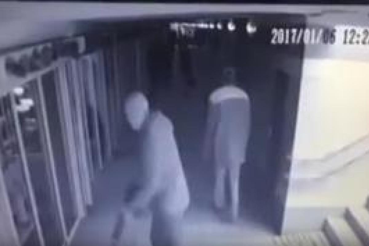 В России при попытке застрелить женщину киллер-неудачник смертельно ранил себя