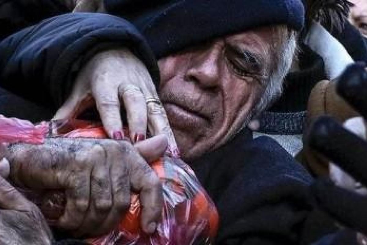 В российском городе Рязань произошла давка из-за утилизированного алкоголя В российском городе Рязань произошла давка из-за утилизированного алкоголя