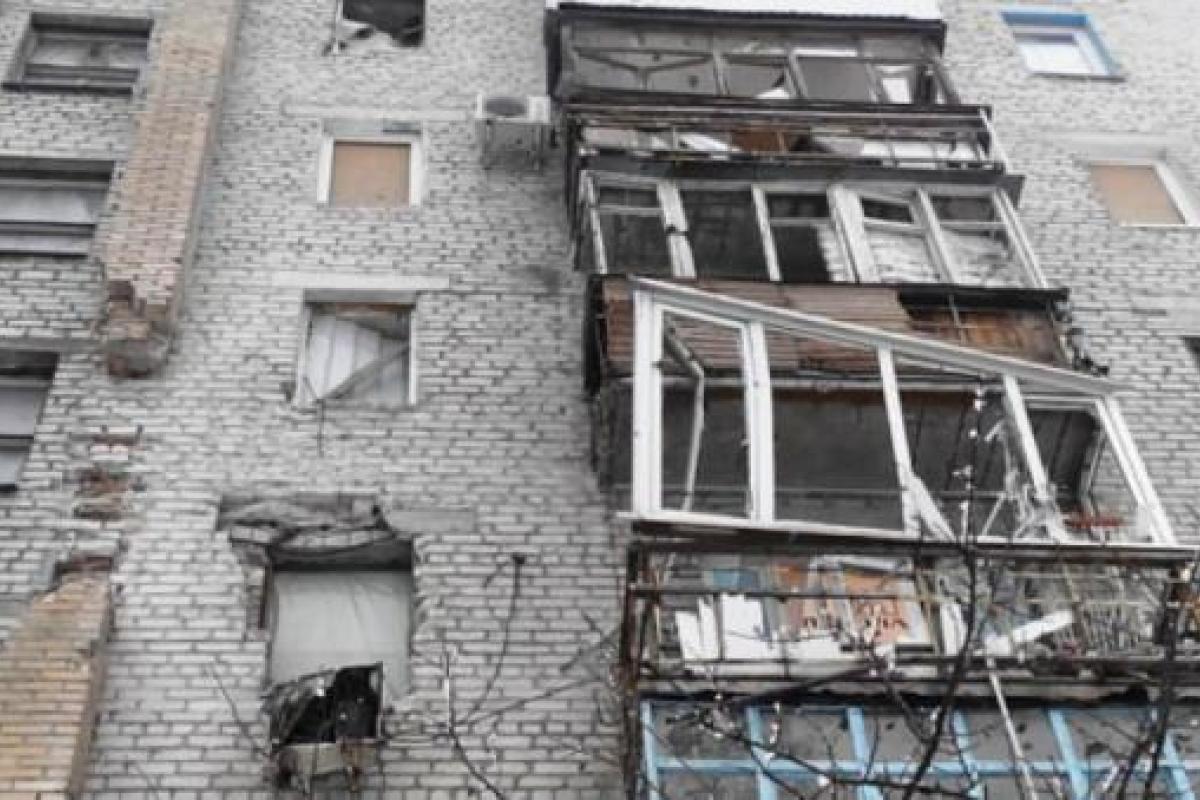 Во что превращается красавец Донецк: фото жутких разрушений в Куйбышевском районе города Во что превращается красавец Донецк: фото жутких разрушений в Куйбышевском районе города