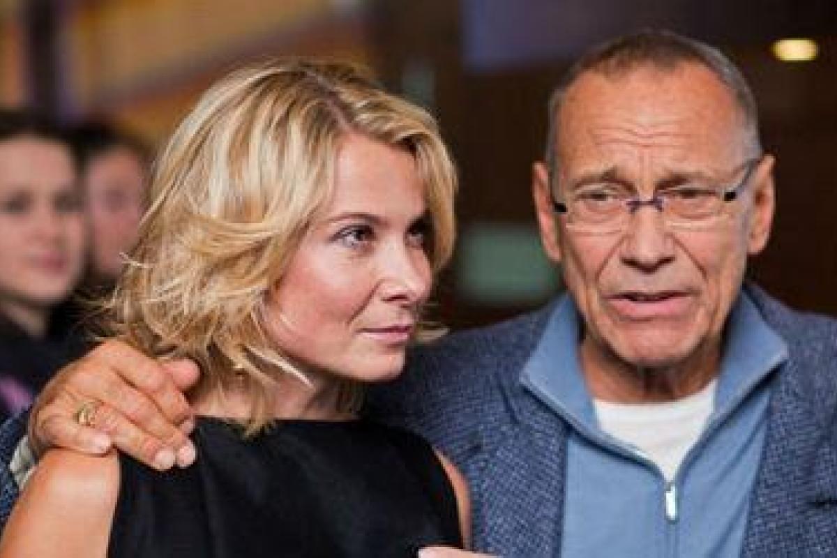 Марию Кончаловскую медики могут вывести из медикаментозной комы уже этой осенью