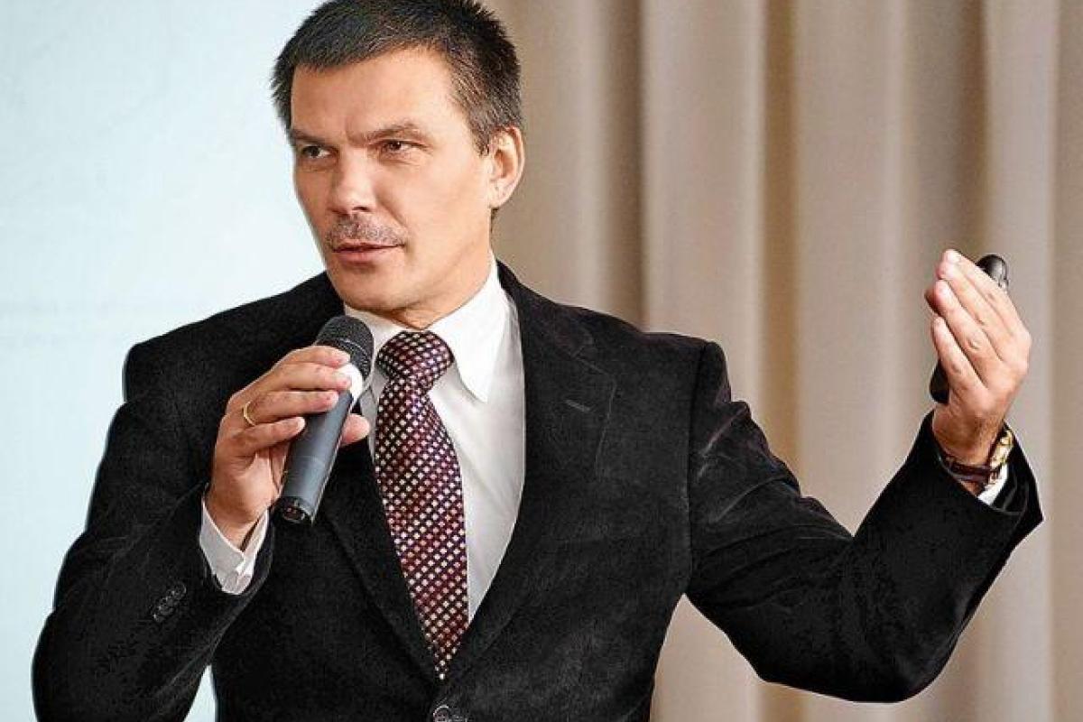 В загородном доме под Киевом найдены трупы известного украинского бизнесмена и его жены В загородном доме под Киевом найдены трупы известного украинского бизнесмена и его жены