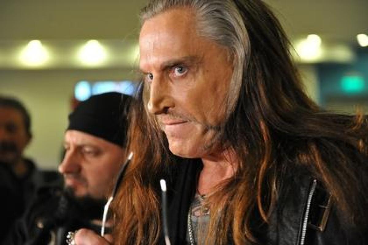 Шоумен Никита Джигурда шокировал своих поклонников новогодним снимком