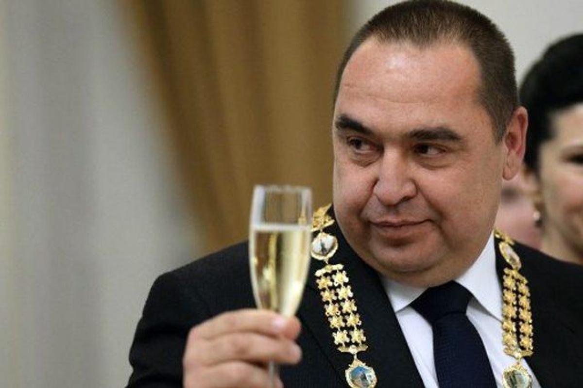 Плотницкий обещает наводнить "ЛНР" качественным вином из Крыма Плотницкий обещает наводнить "ЛНР" качественным вином из Крыма