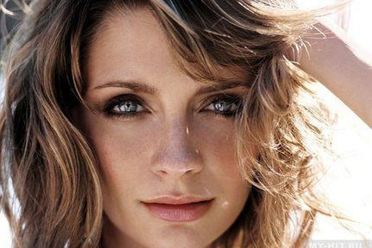 Актриса Миша Бартон призналась, что попала в психбольницу из-за наркотика