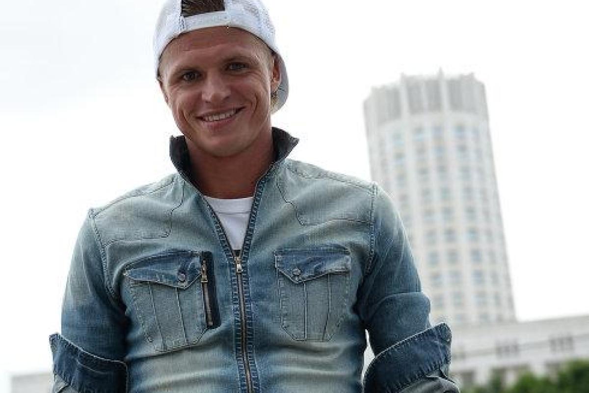 Любовница бывшего мужа Ольги Бузовой беременна: футболист отказался от комментариев