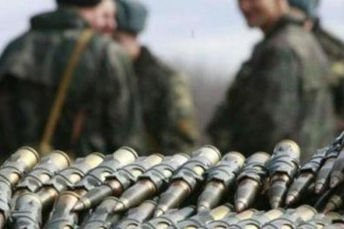 На ж/д станцию Иловайск из России прибыло 10 вагонов с боеприпасами и военная техника На ж/д станцию Иловайск из России прибыло 10 вагонов с боеприпасами и военная техника