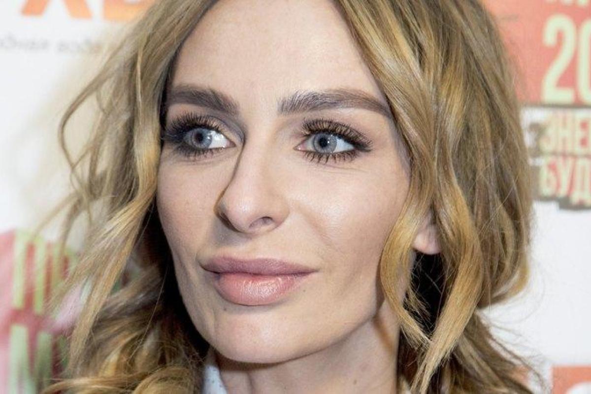 Актриса Екатерина Варнава показала, как выглядит без макияжа