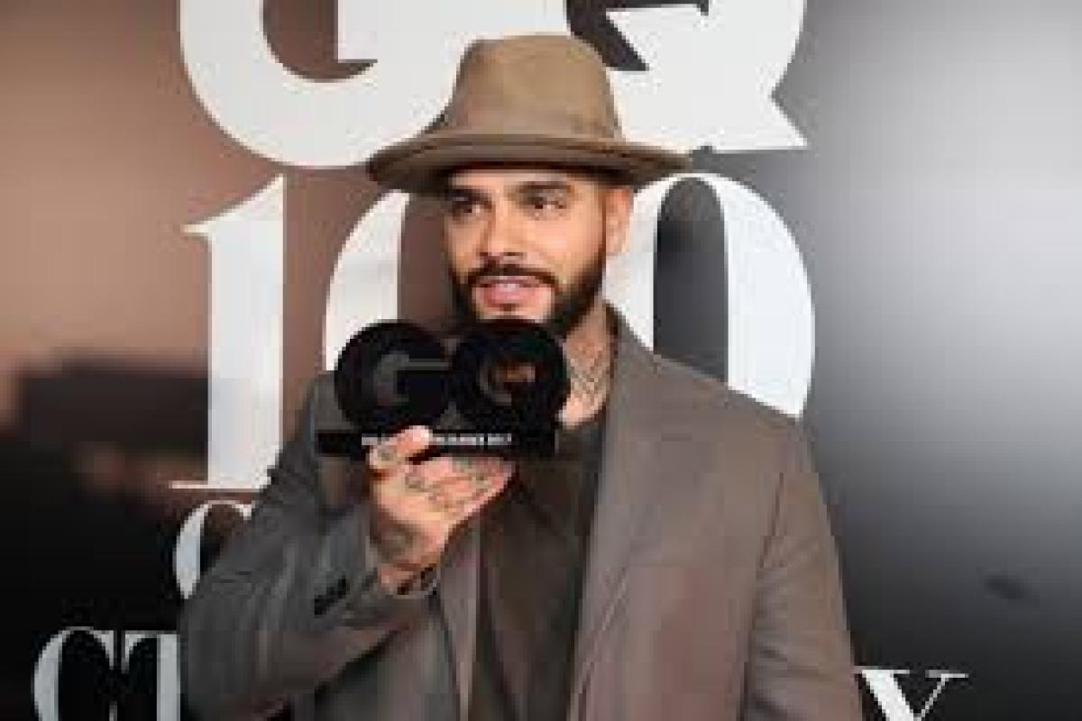 Рэпер Тимати и Филипп Киркоров продолжают публично игнорировать друг друга Рэпер Тимати и Филипп Киркоров продолжают публично игнорировать друг друга