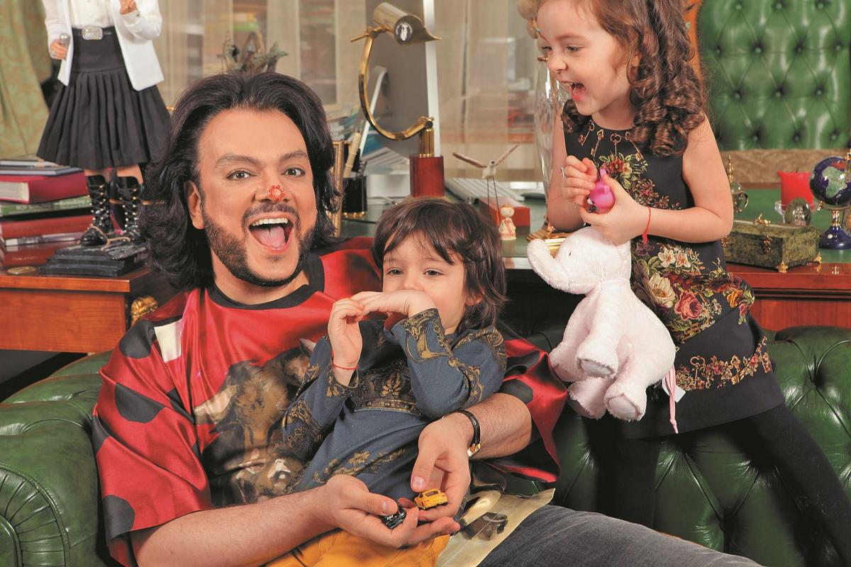 Филипп Киркоров планирует построить для своих детей личный "Диснейленд"