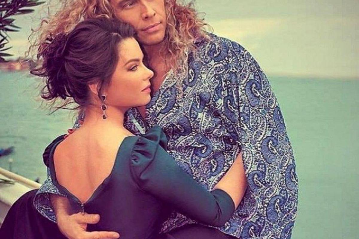 Наташа Королева и Тарзан отметили День святого Валентина на берегу океана