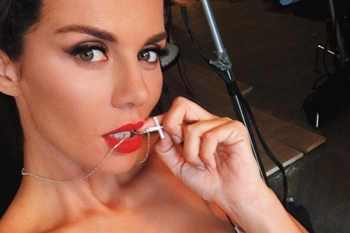 Анна Седокова развеяла слухи о том, что уже родила: появились свежие фото певицы Анна Седокова развеяла слухи о том, что уже родила: появились свежие фото певицы