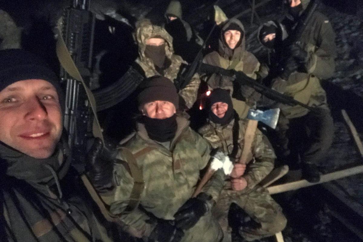 Аброськин обратился к организаторам блокады: Опомнитесь! Правил обращения с оружием должны придерживаться все Аброськин обратился к организаторам блокады: Опомнитесь! Правил обращения с оружием должны придерживаться все