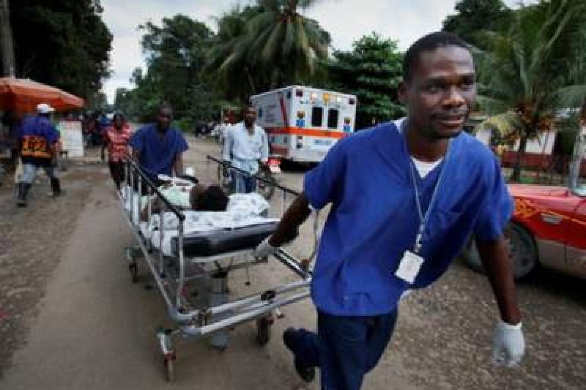 На Гаити автобус с пассажирами влетел в толпу: погибло 38 человек На Гаити автобус с пассажирами влетел в толпу: погибло 38 человек