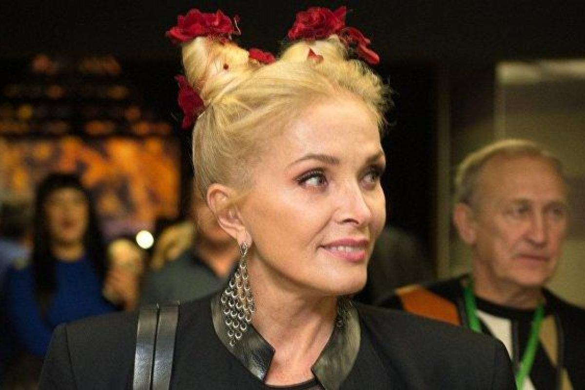 Певица Лайма Вайкуле отмечает 63-летие Певица Лайма Вайкуле отмечает 63-летие